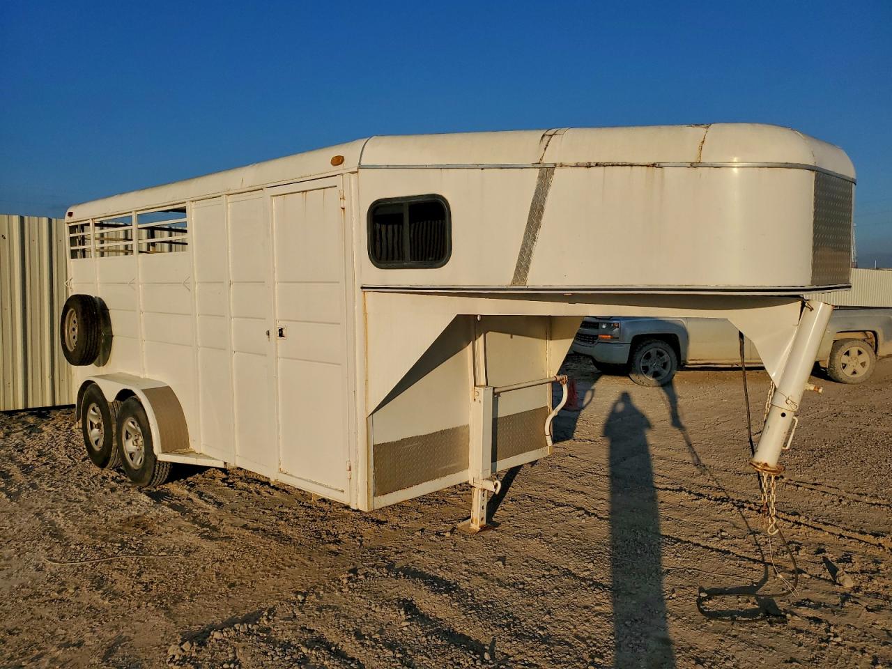 Cali Trailer Image 1