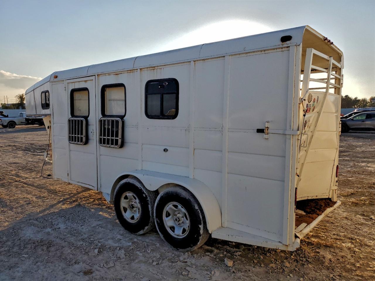 Cali Trailer Image 3