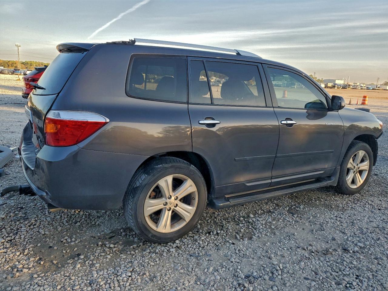 Toyota Highlander Limited Image 5