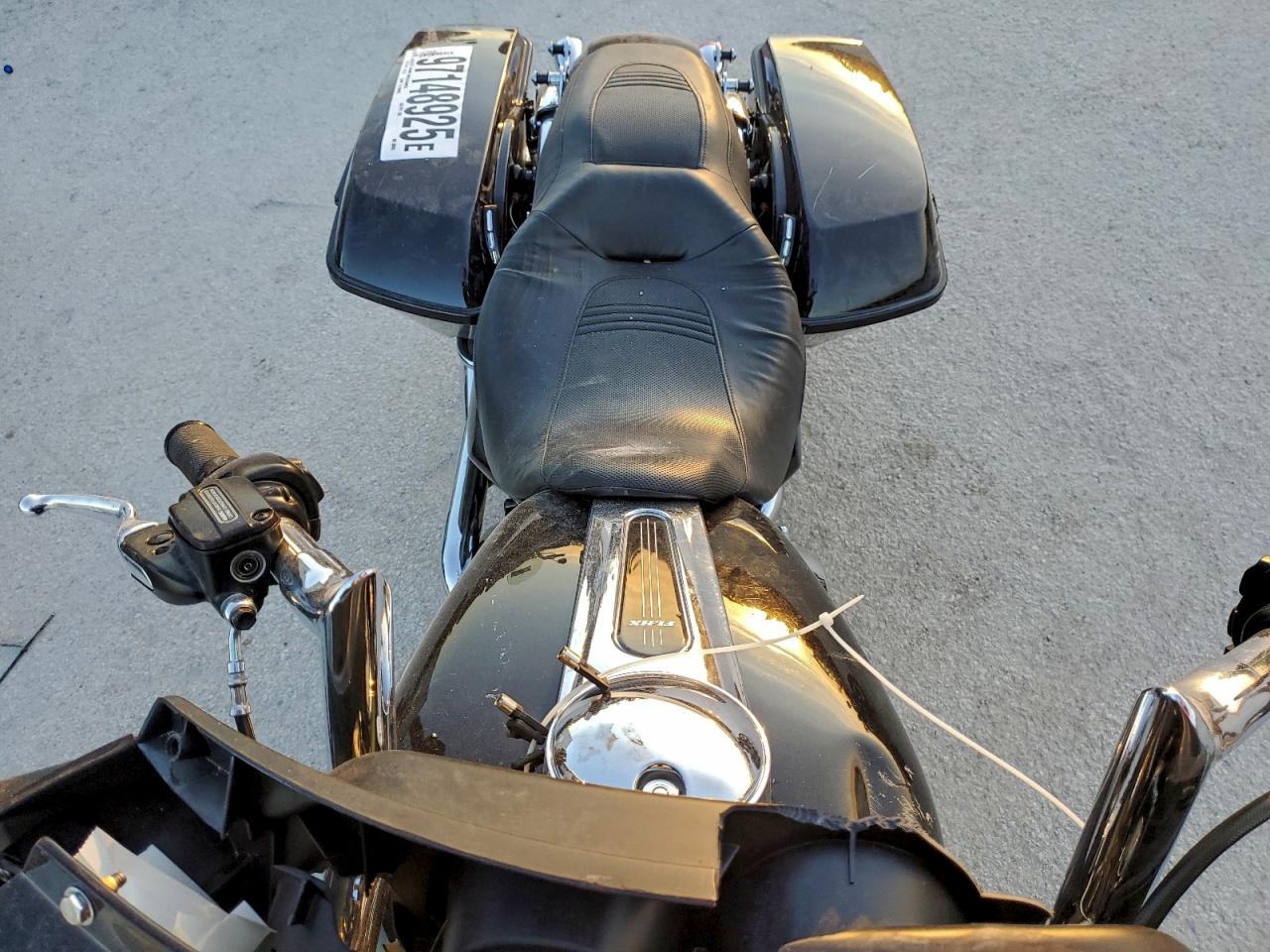 Harley-Davidson Fl Image 5