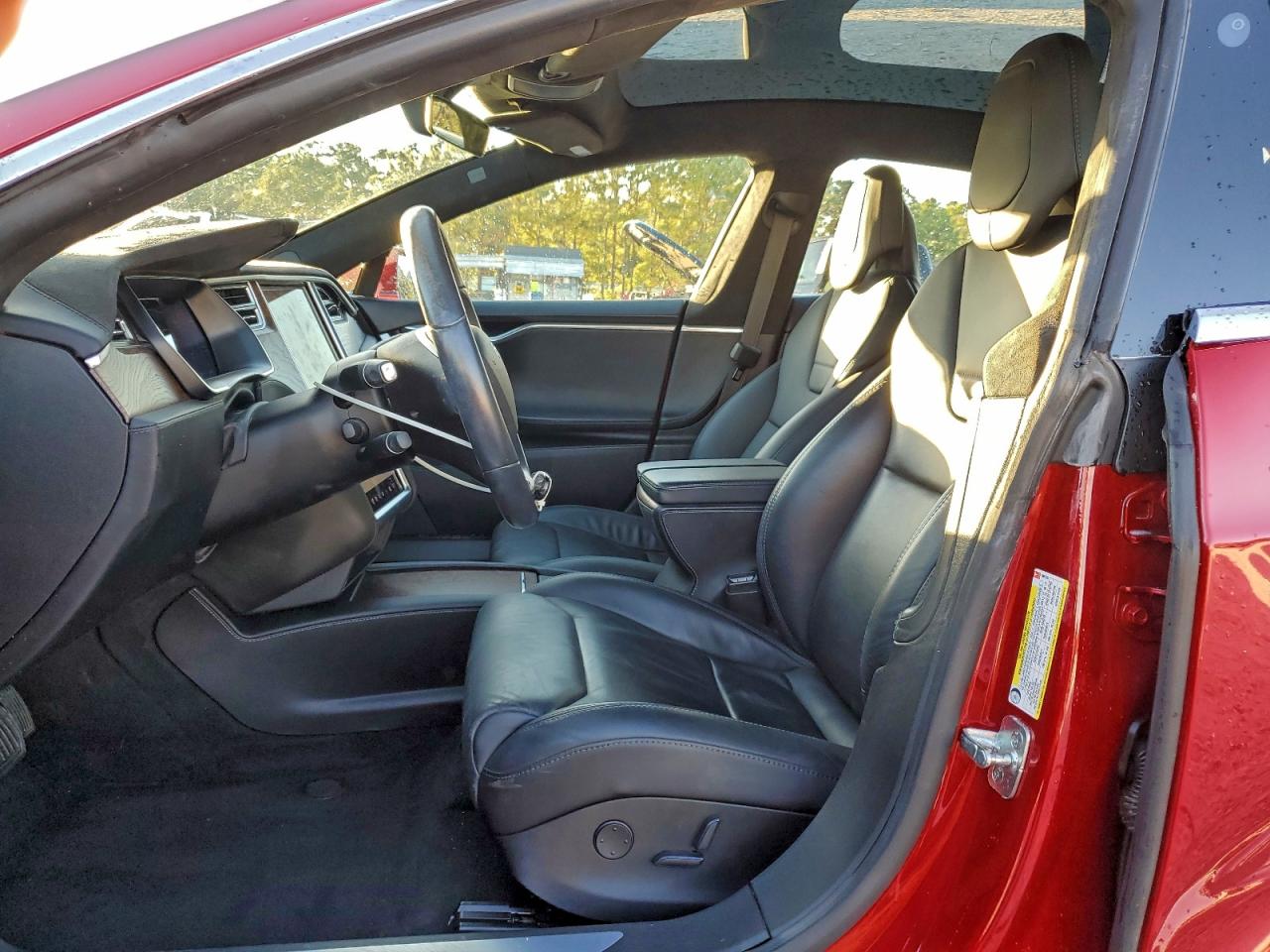 Tesla Model S Image 10