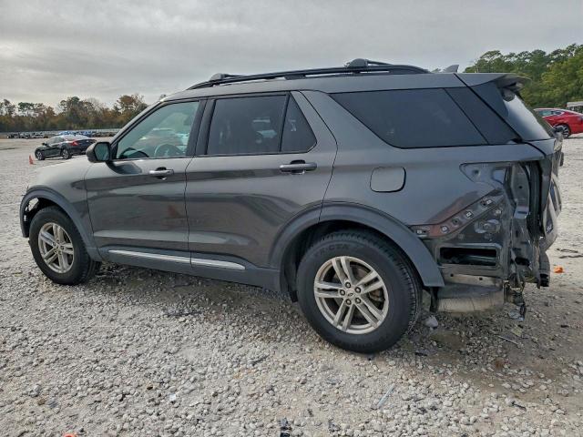 Ford Explorer Xlt Image 11