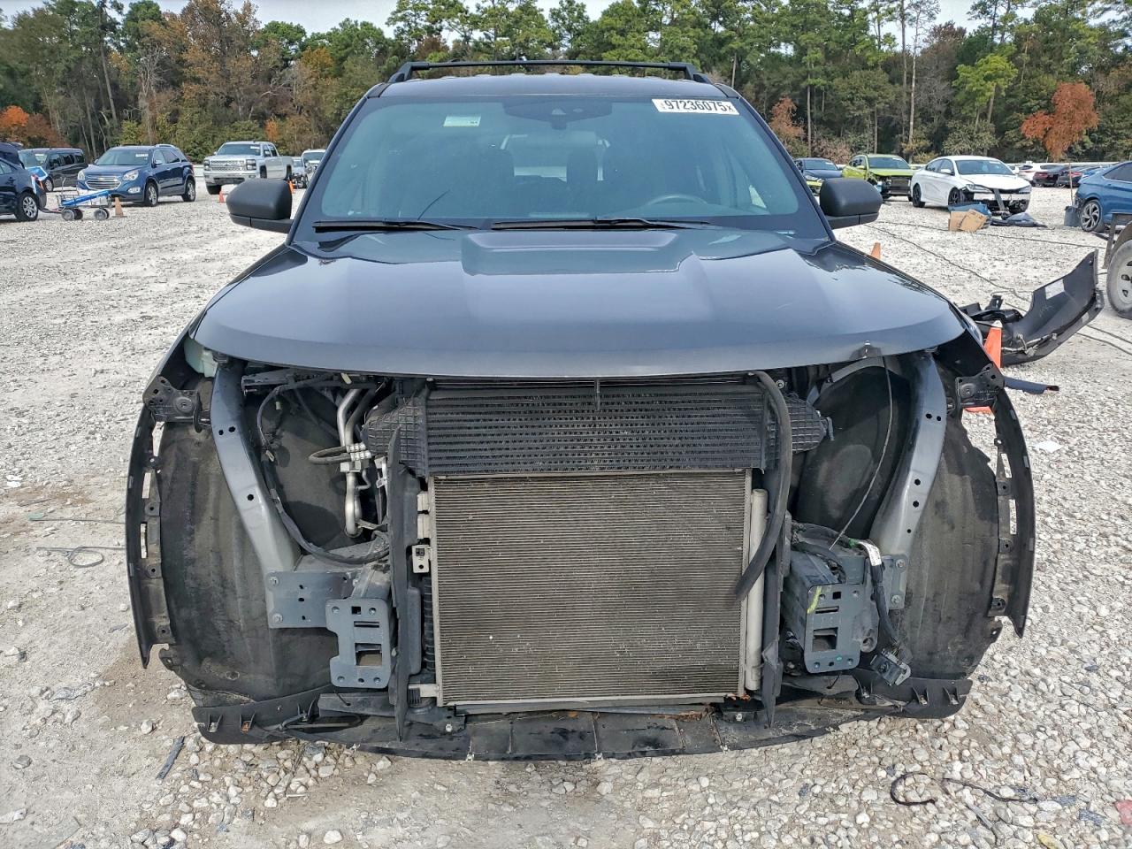 Ford Explorer Xlt Image 4