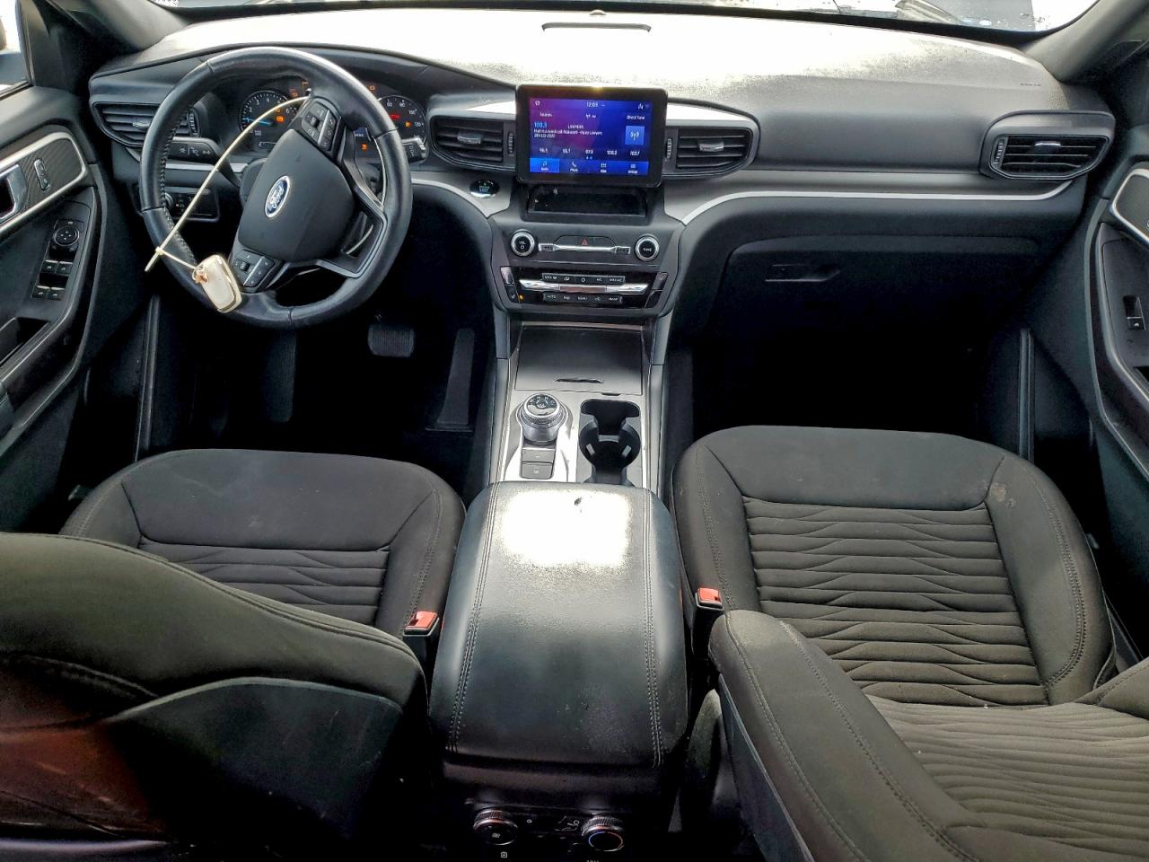 Ford Explorer Xlt Image 9