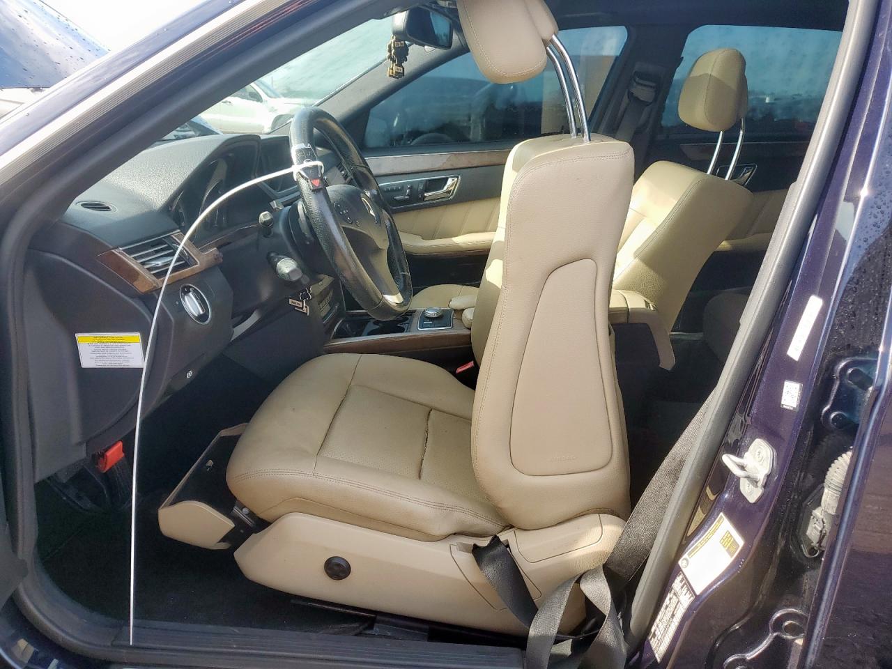 Mercedes-Benz E-Class 350 Image 10