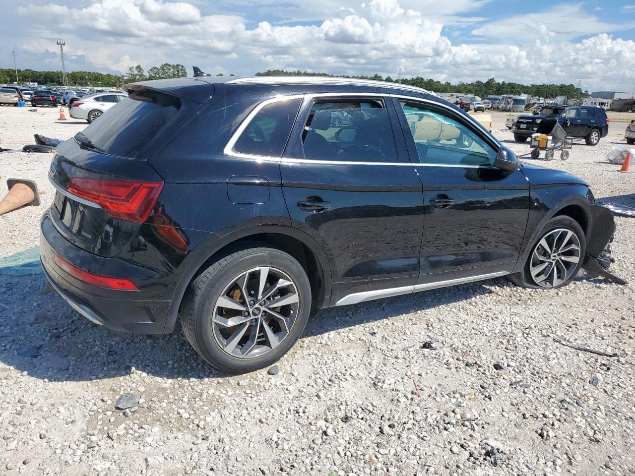 Audi Q5 Premium Plus Image 3