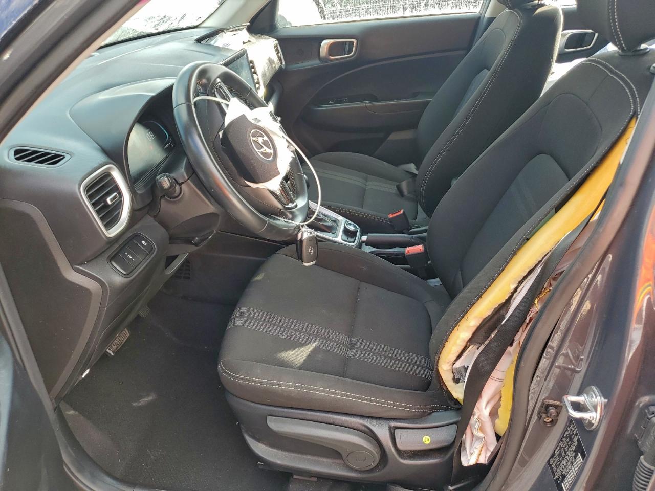 Hyundai VENUE Sel Image 8