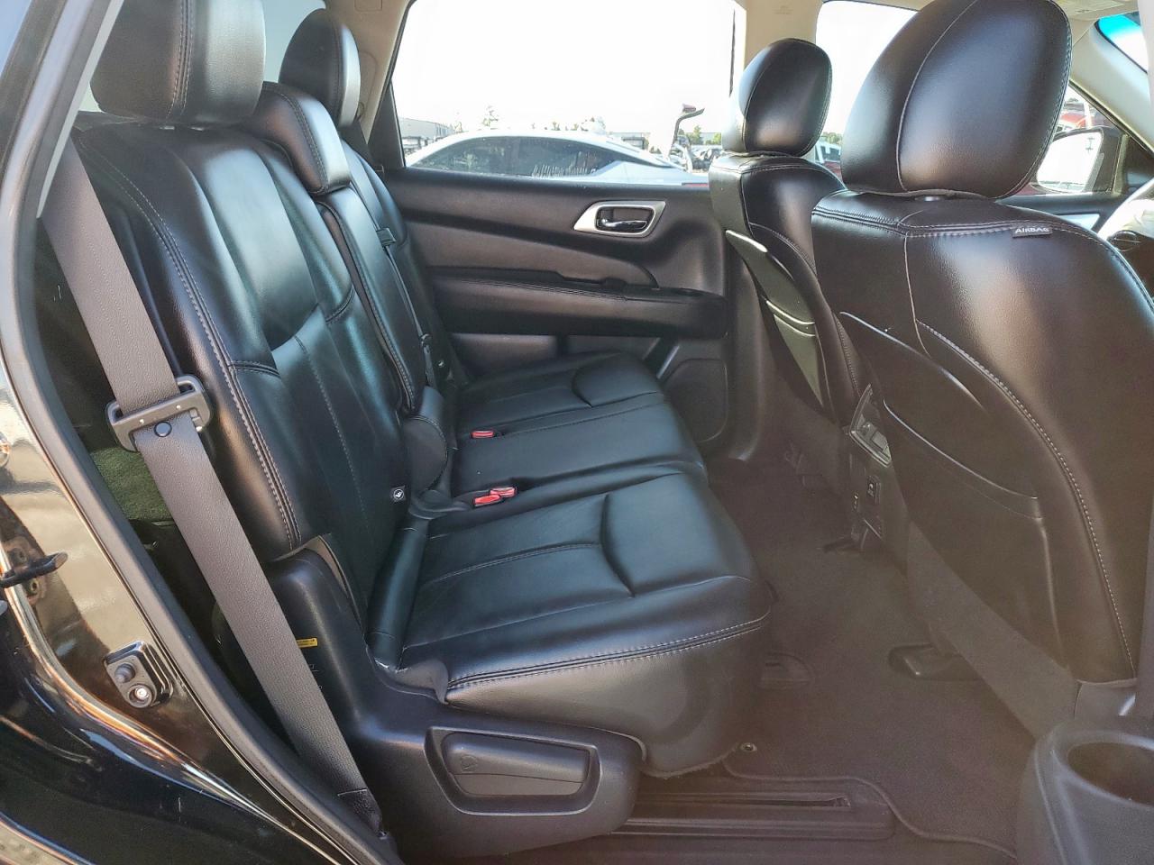 Nissan Pathfinder S Image 7