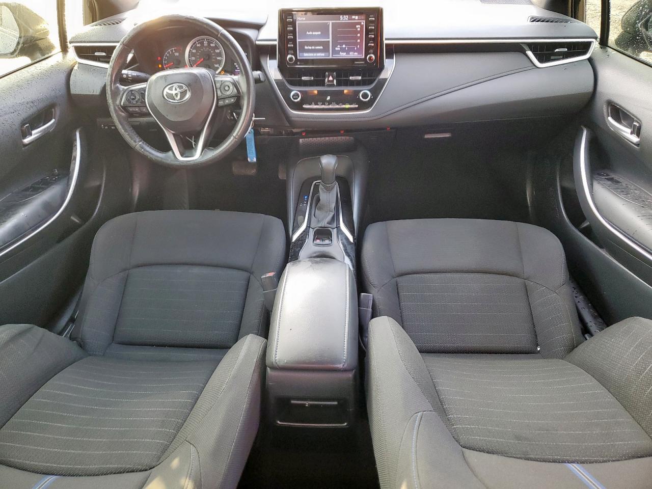 Toyota Corolla Se Image 9