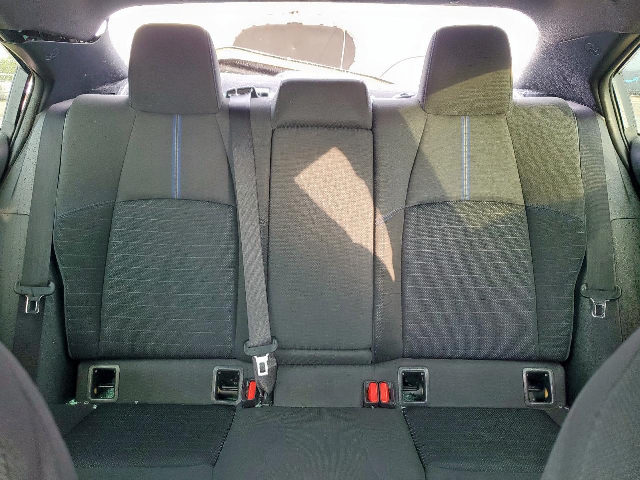 Toyota Corolla Se Image 6