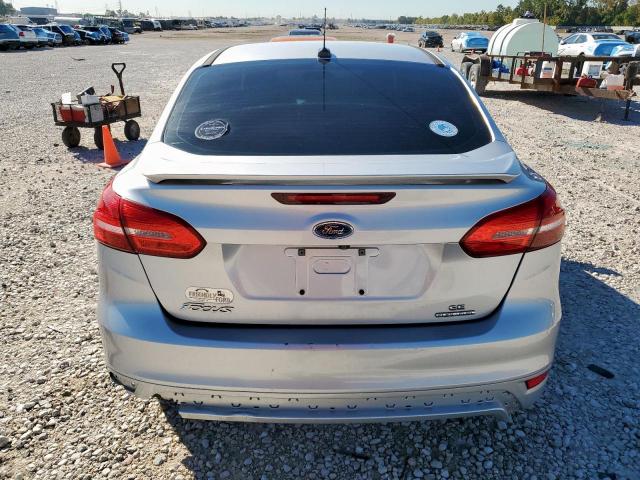 Ford Focus Se Image 6