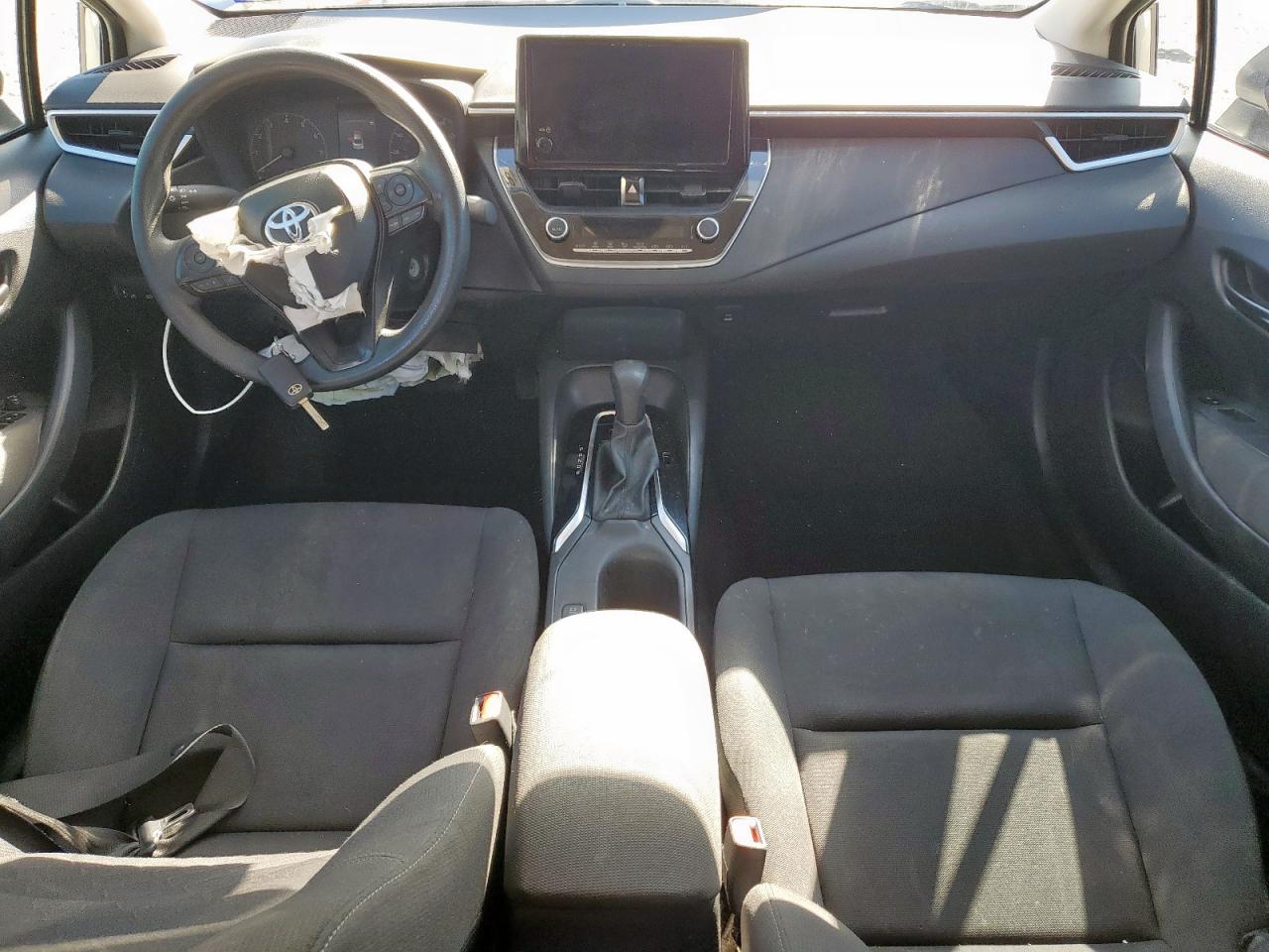 Toyota Corolla Le Image 5