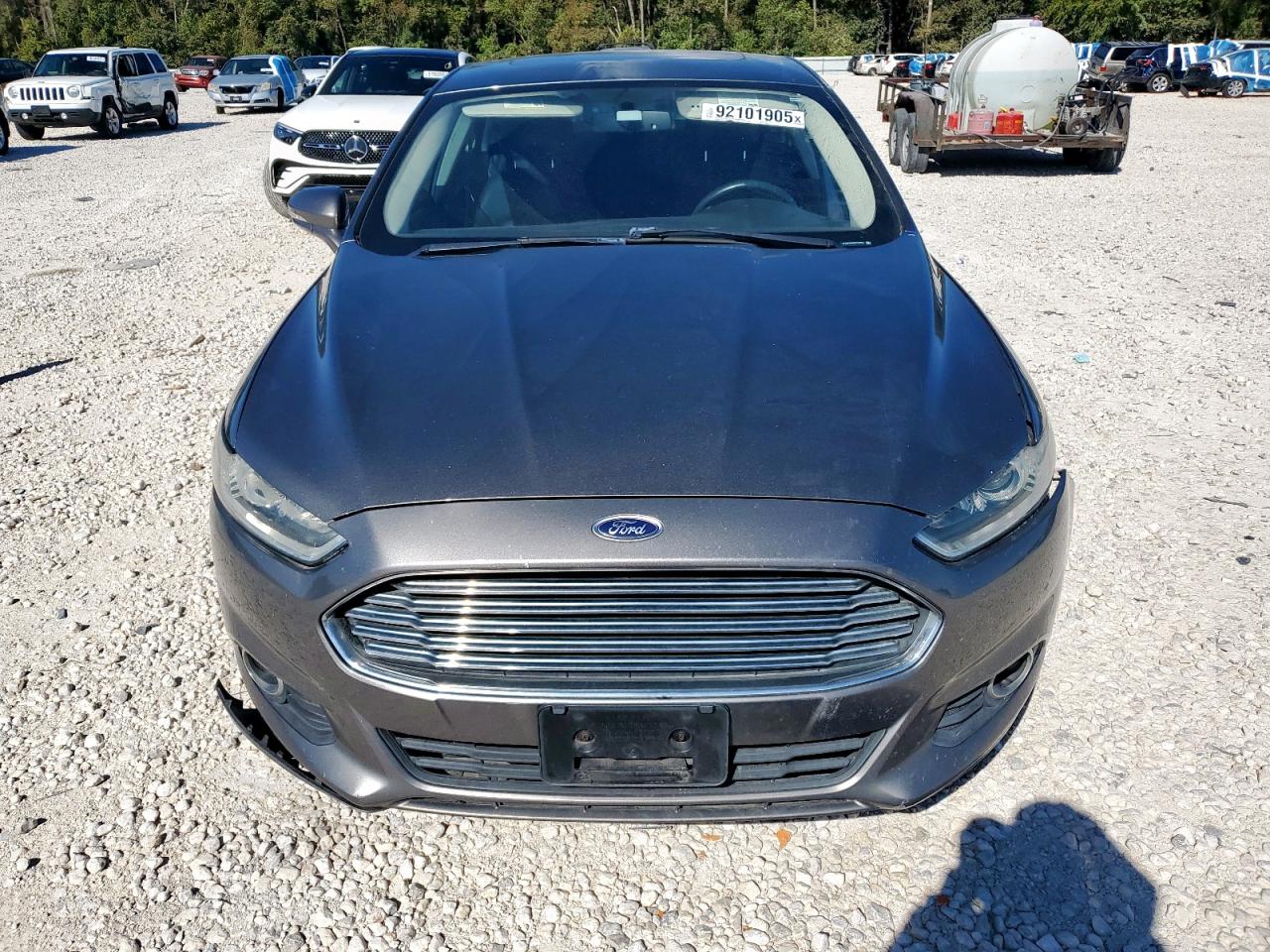 Ford Fusion Se Image 7
