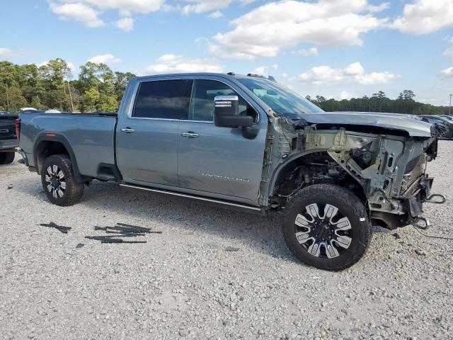 GMC Sierra K2500 Denali Image 3
