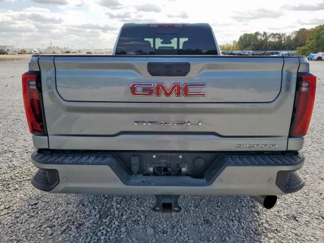 GMC Sierra K2500 Denali Image 7