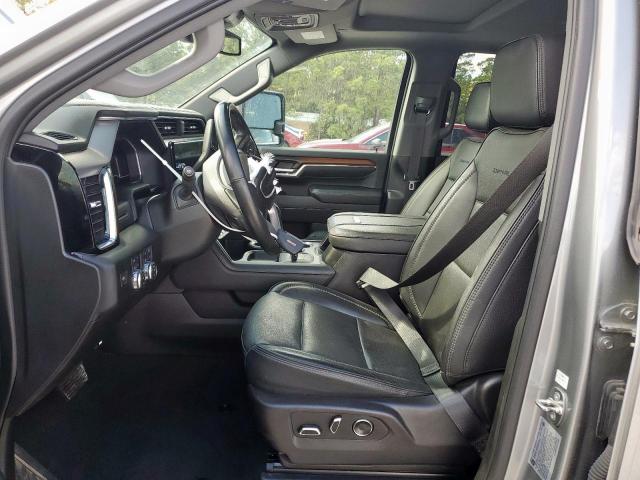 GMC Sierra K2500 Denali Image 9