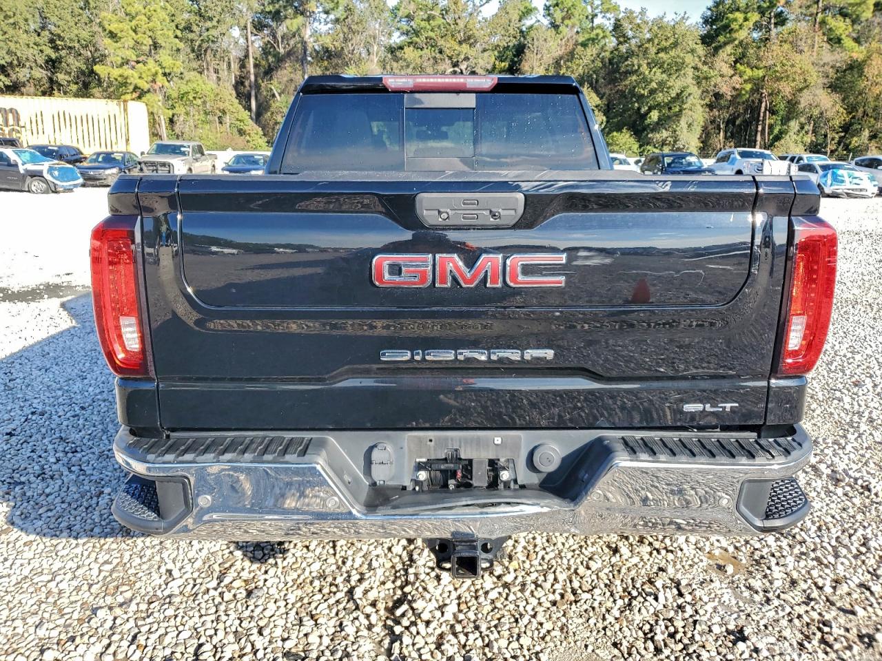 GMC Sierra C1500 Slt Image 6