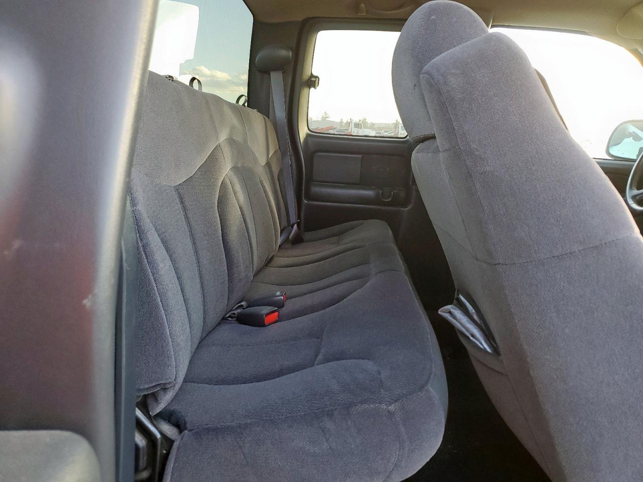 GMC Sierra C1500 Image 6