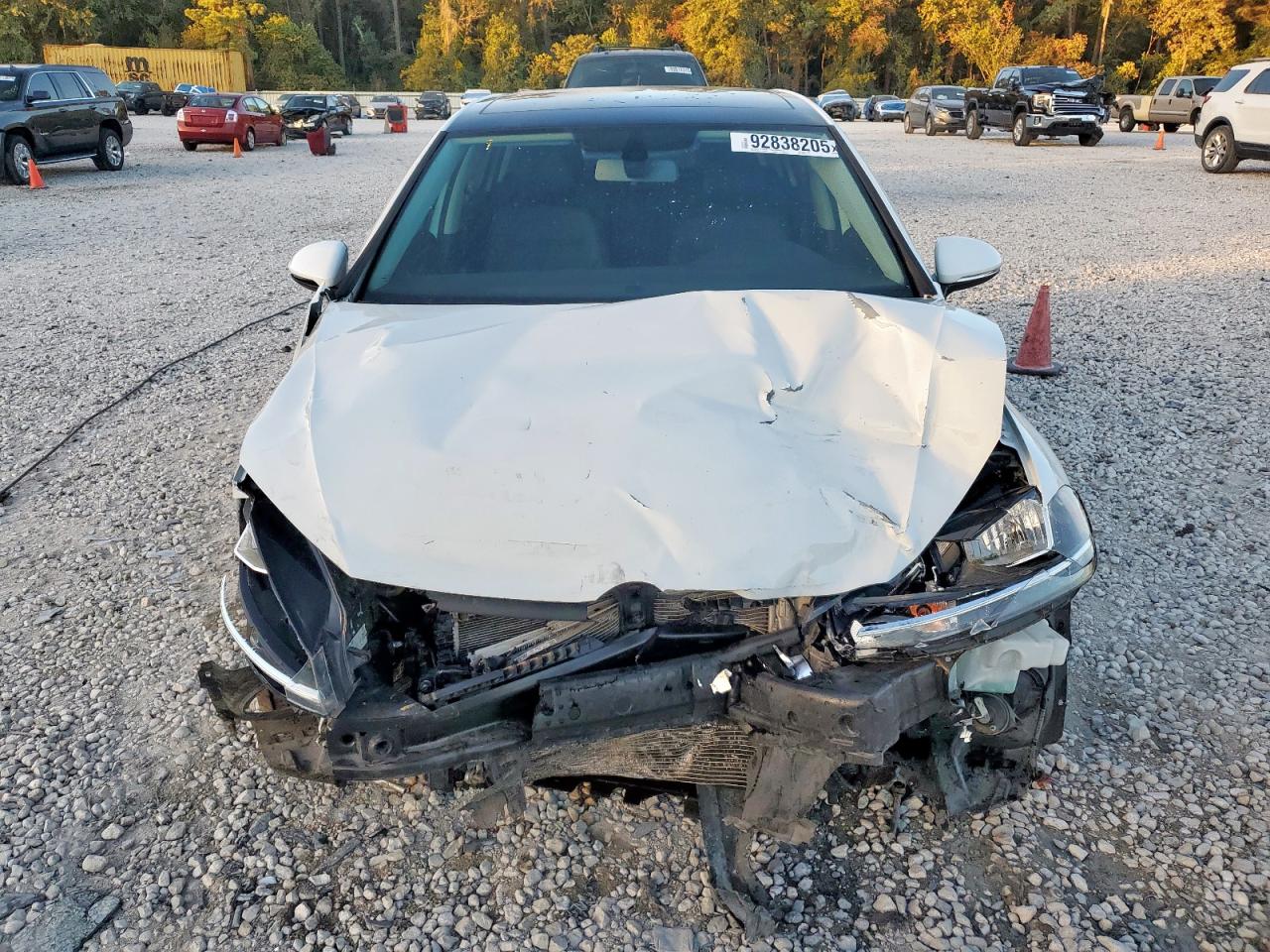 Volkswagen Golf S Image 2