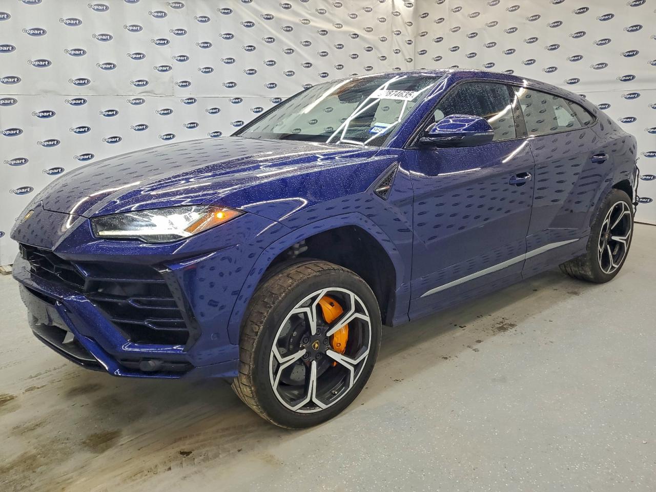 Lamborghini Urus Image 1
