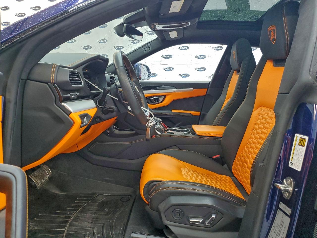 Lamborghini Urus Image 3