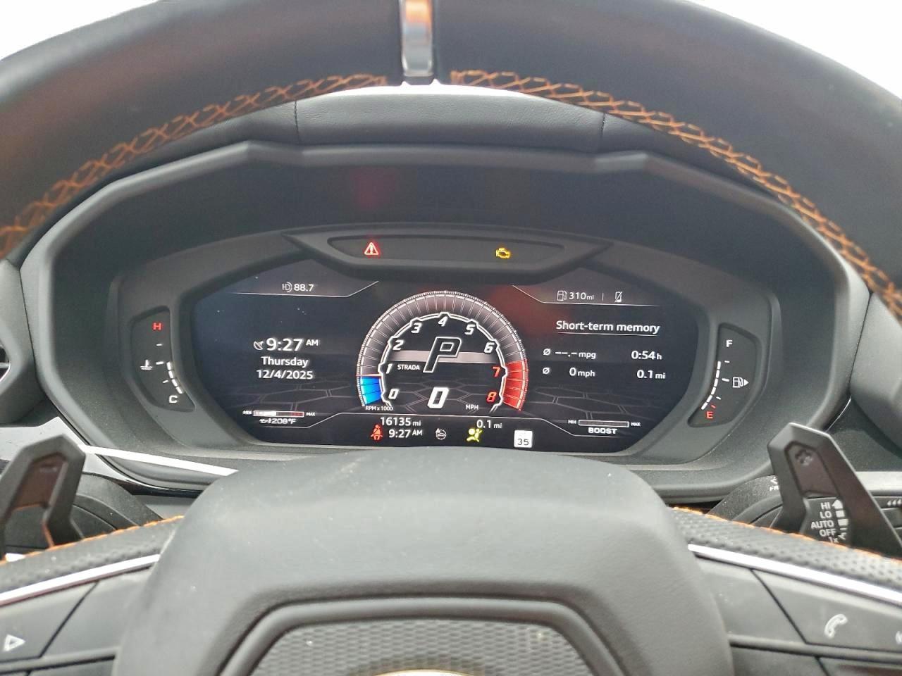 Lamborghini Urus Image 5