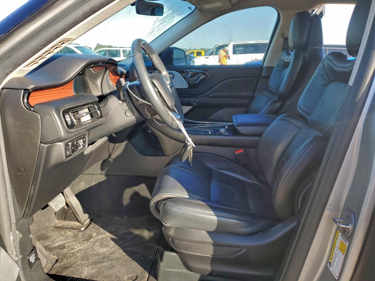 Lincoln Aviator Grand Touring Image 4