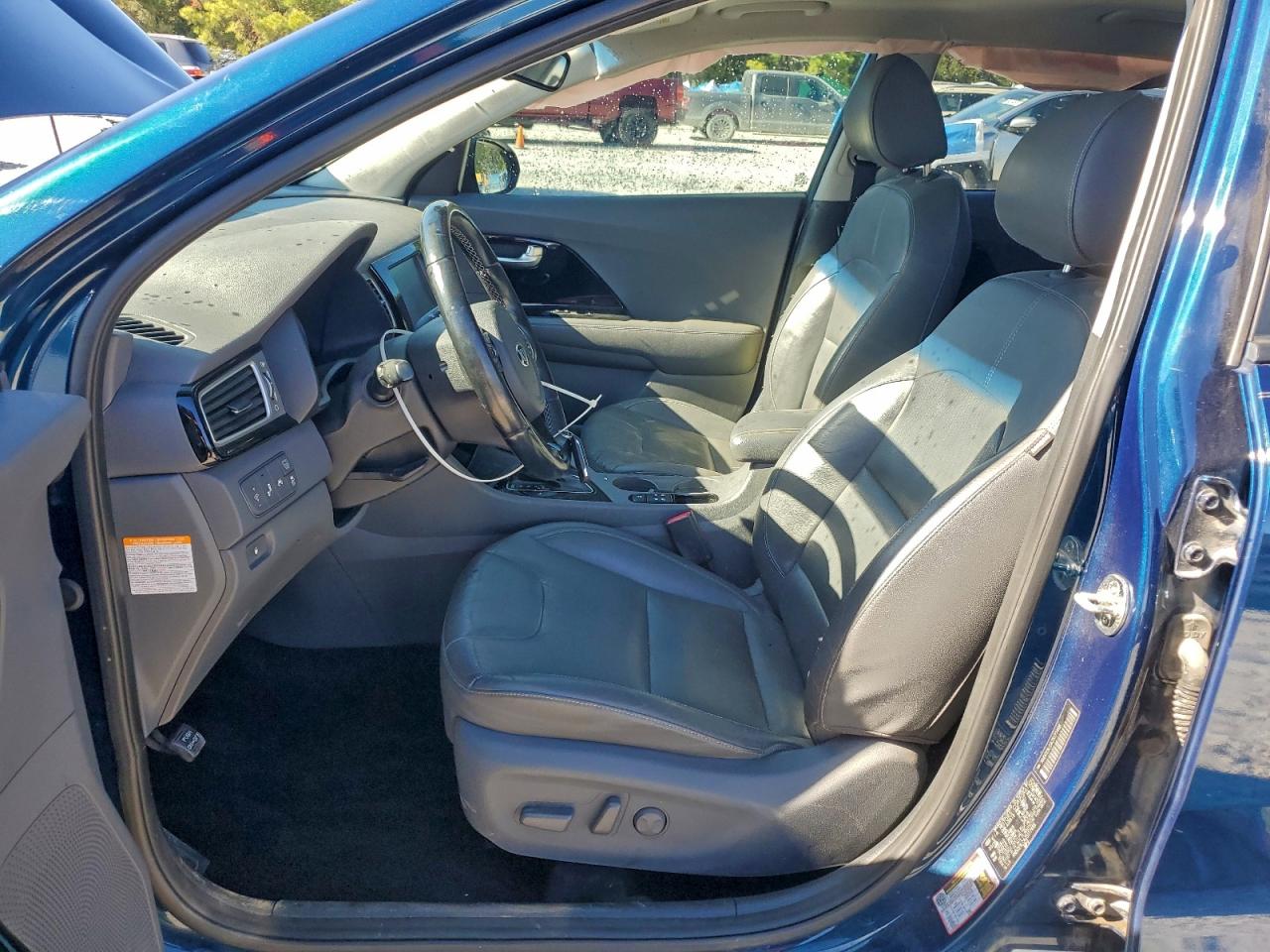 Kia Niro Touring Image 12