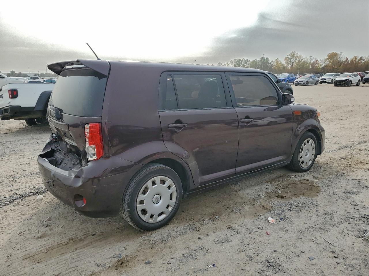 Toyota Scion Image 6