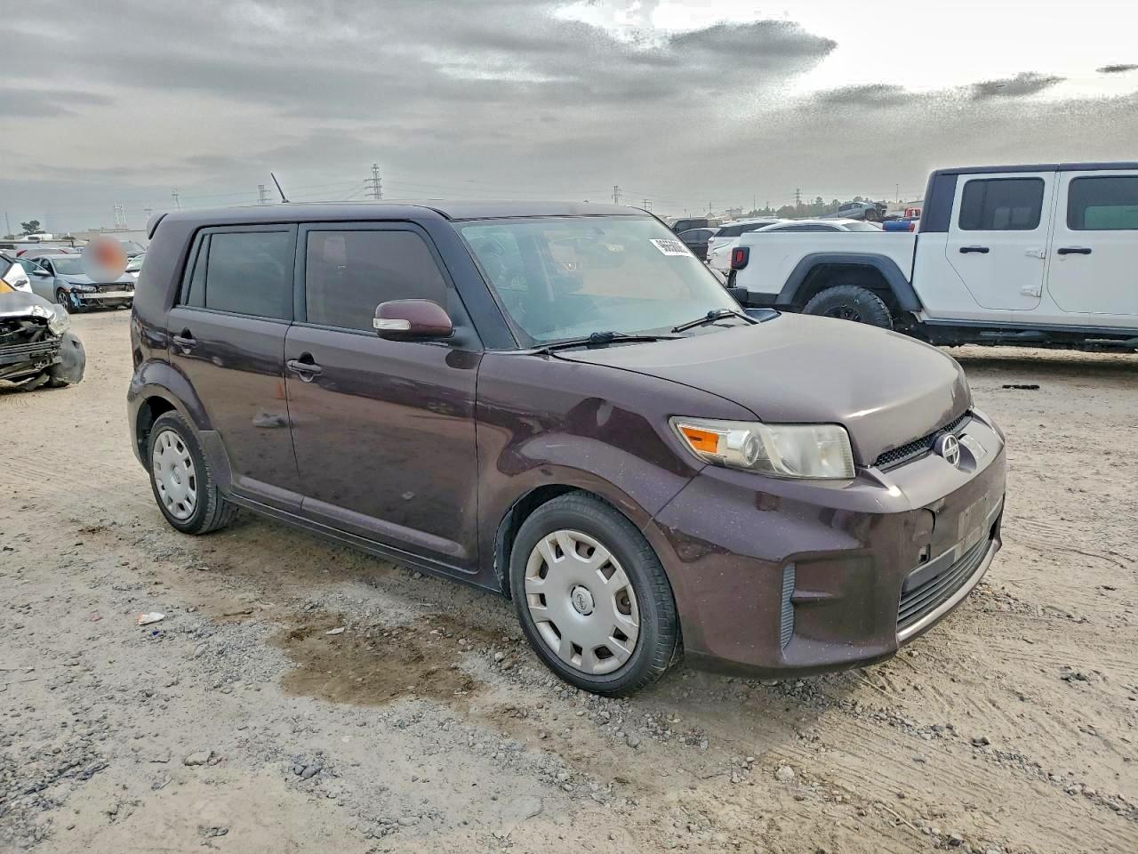 Toyota Scion Image 4