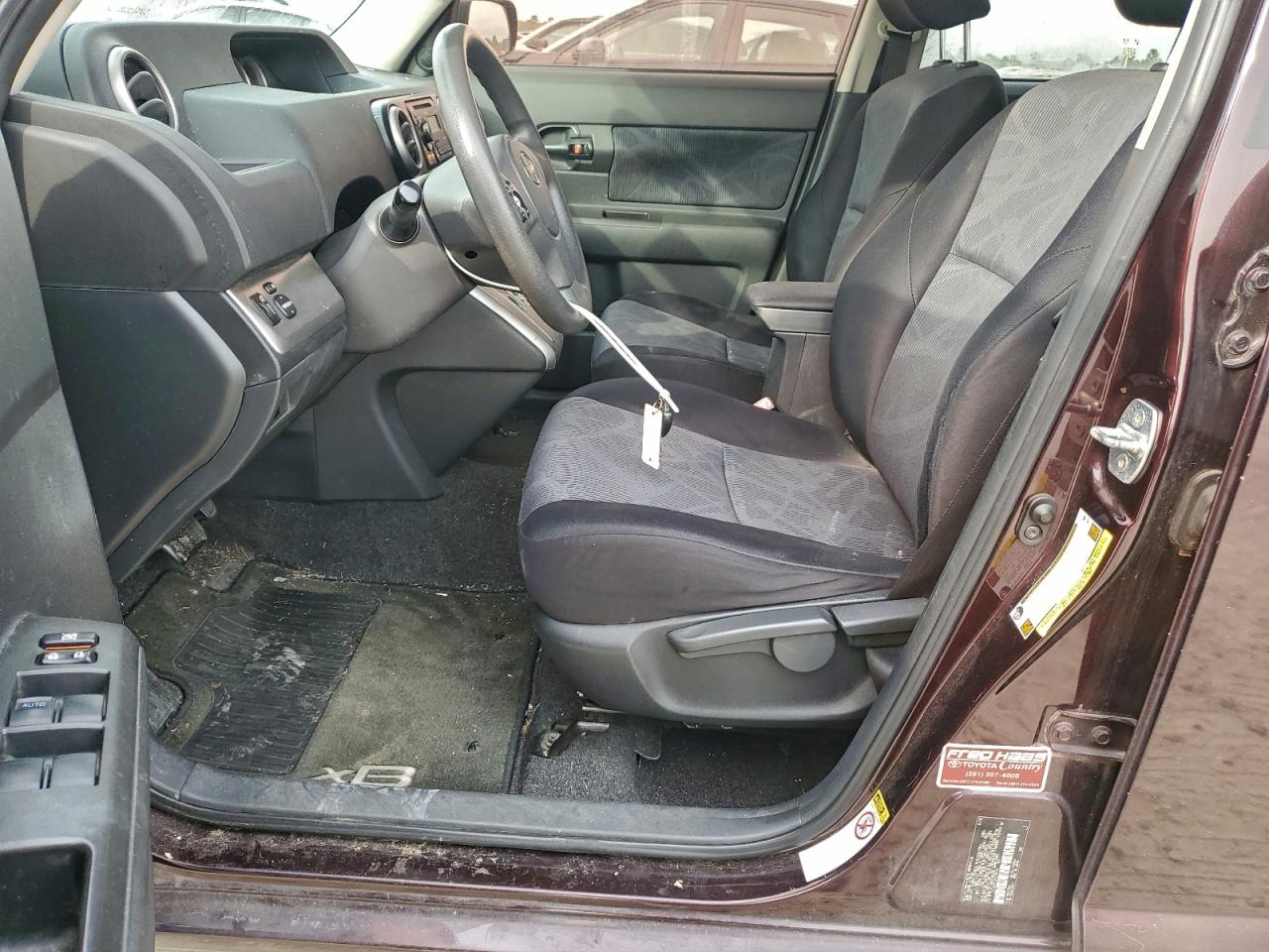 Toyota Scion Image 3