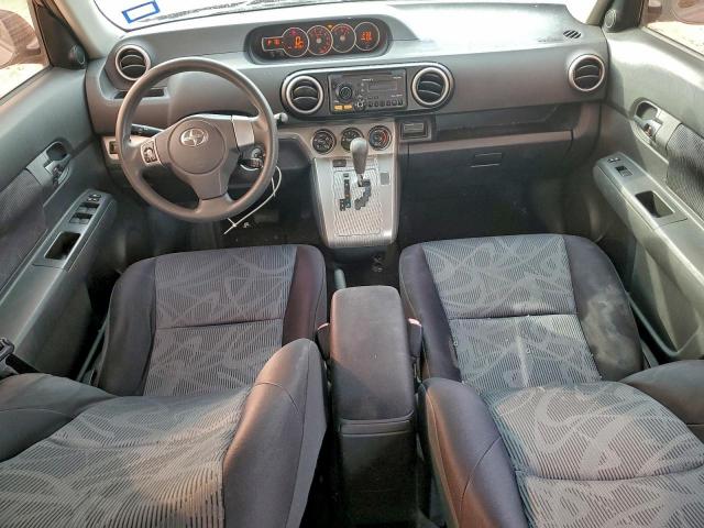 Toyota Scion Image 12