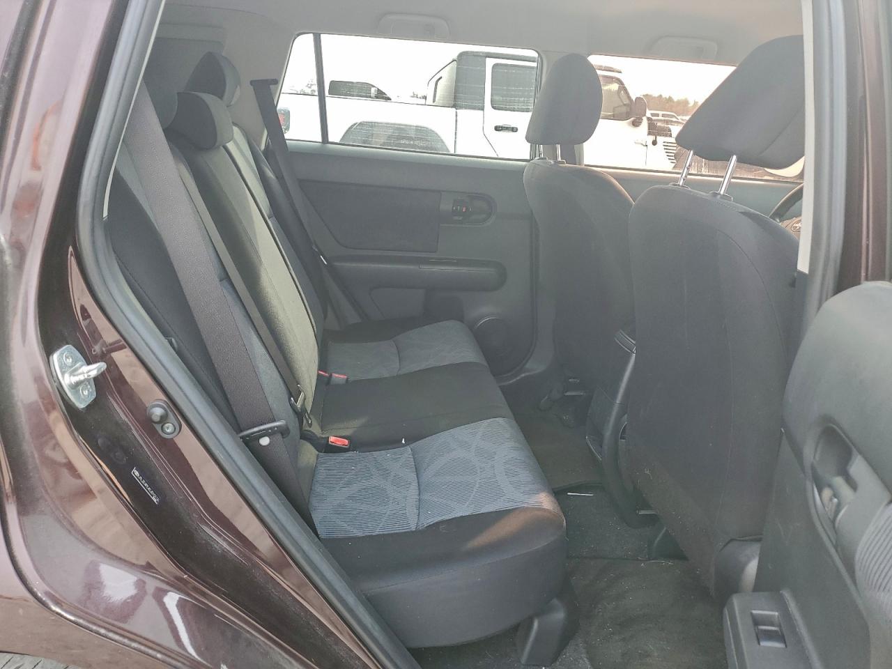 Toyota Scion Image 8