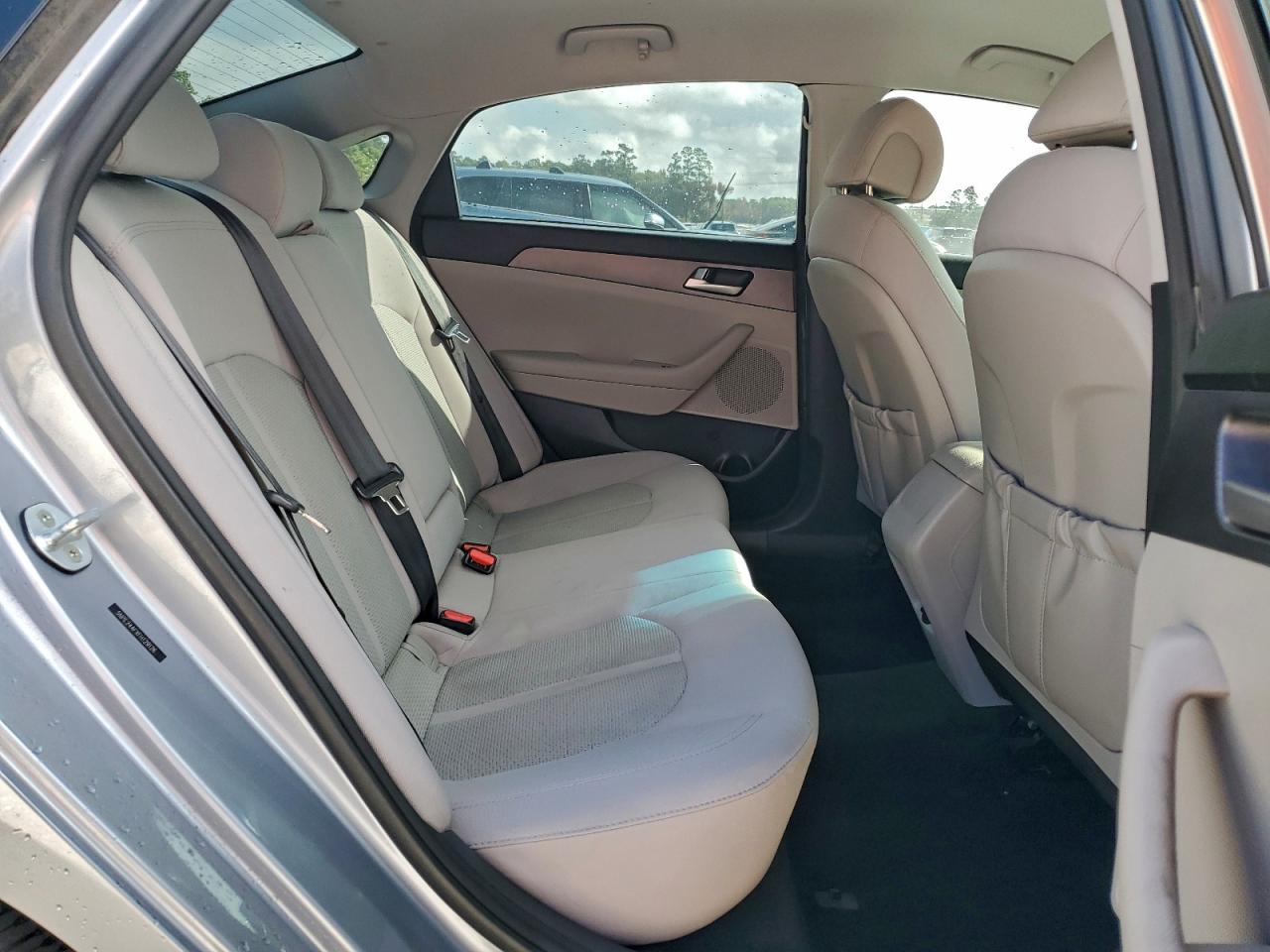 Hyundai SONATA Se Image 2