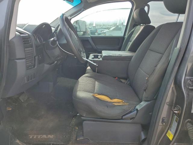 Nissan Titan S Image 6