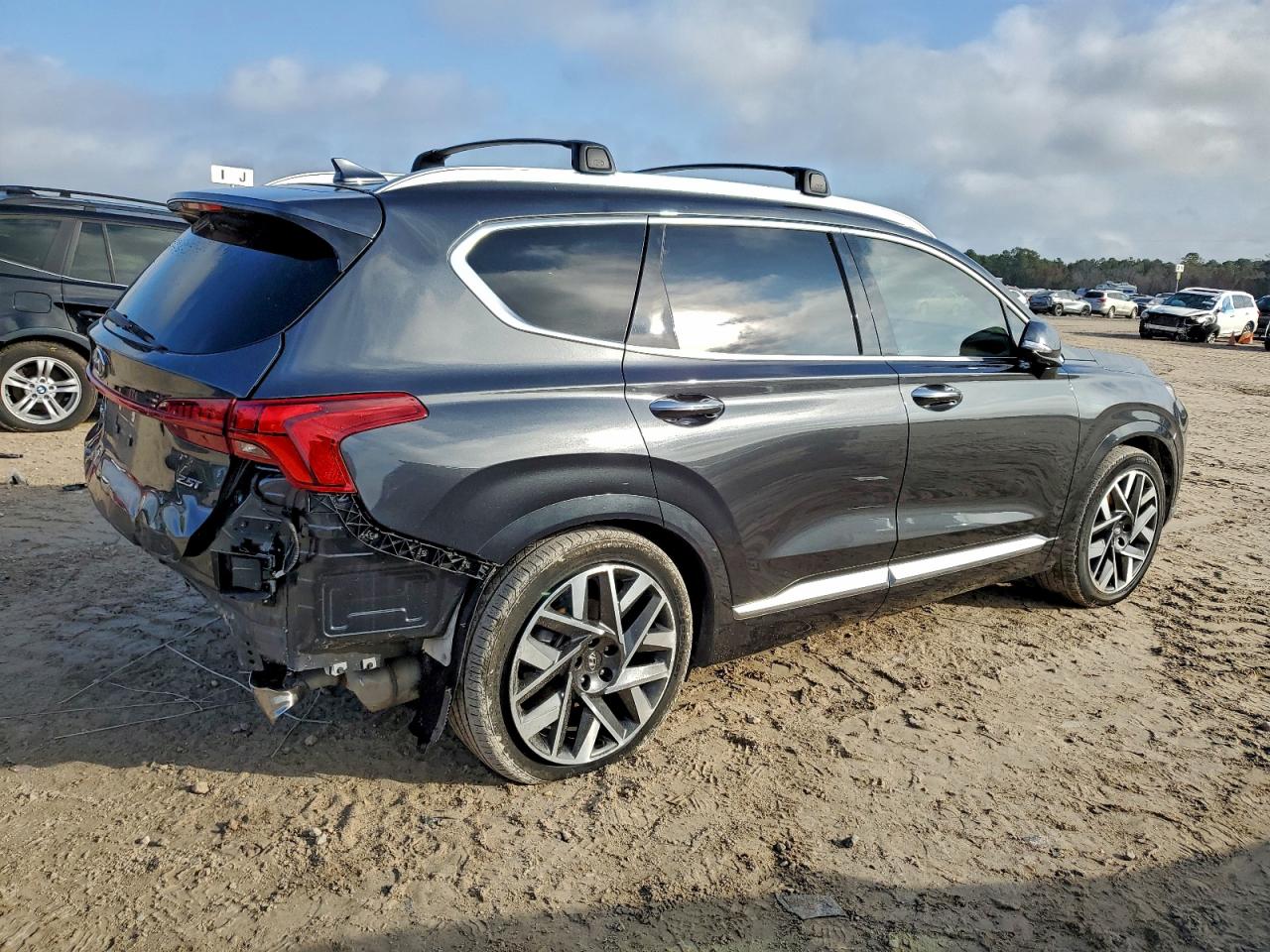 Hyundai SANTA FE Calligraphy Image 3