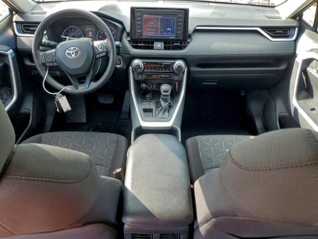 Toyota RAV4 Xle Image 4