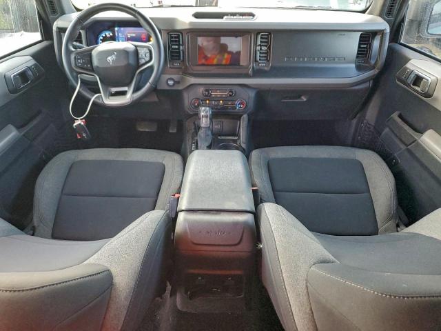 Ford Bronco Base Image 5