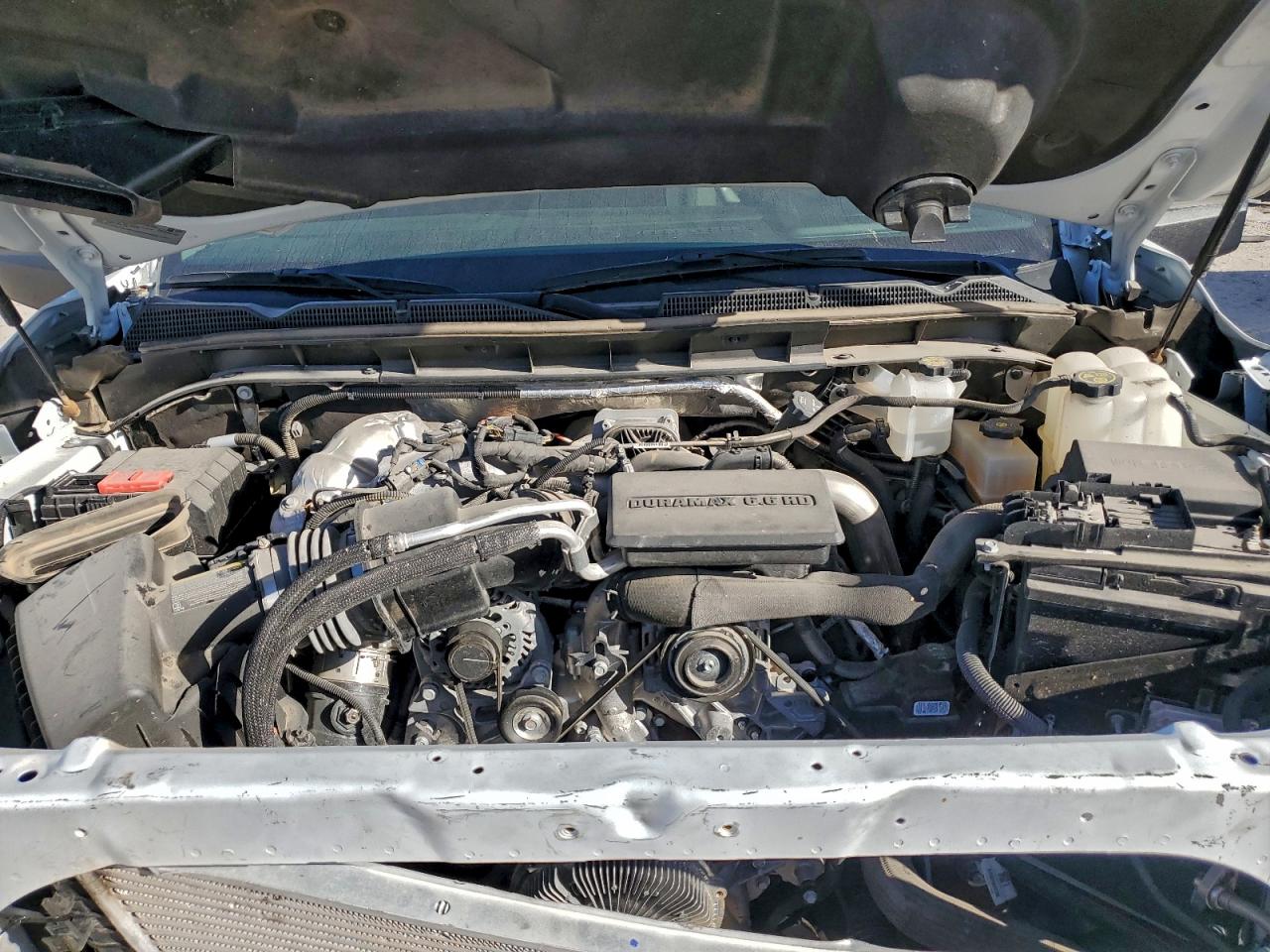 GMC Sierra K2500 Sle Image 2