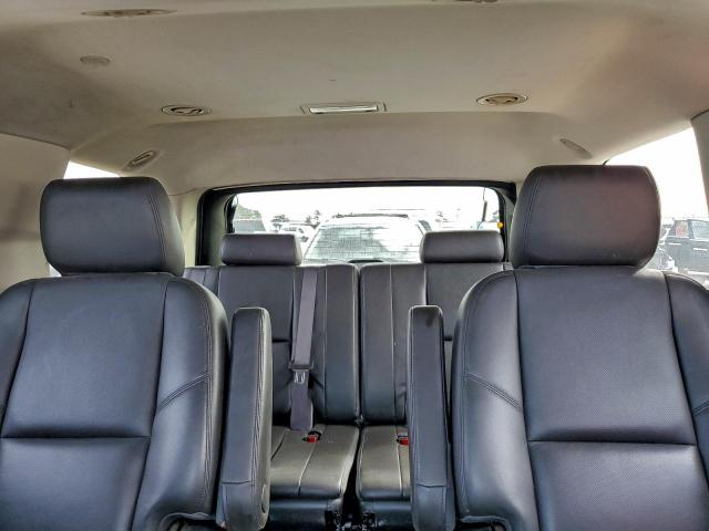 GMC Yukon Denali Image 3