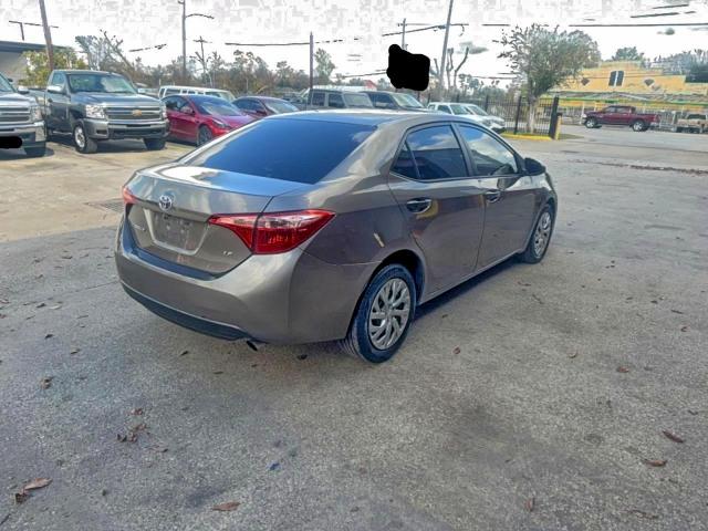 Toyota Corolla L Image 8