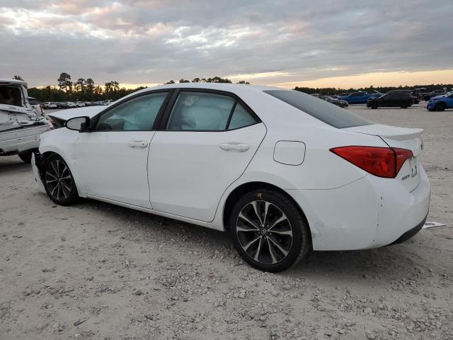 Toyota Corolla L Image 8