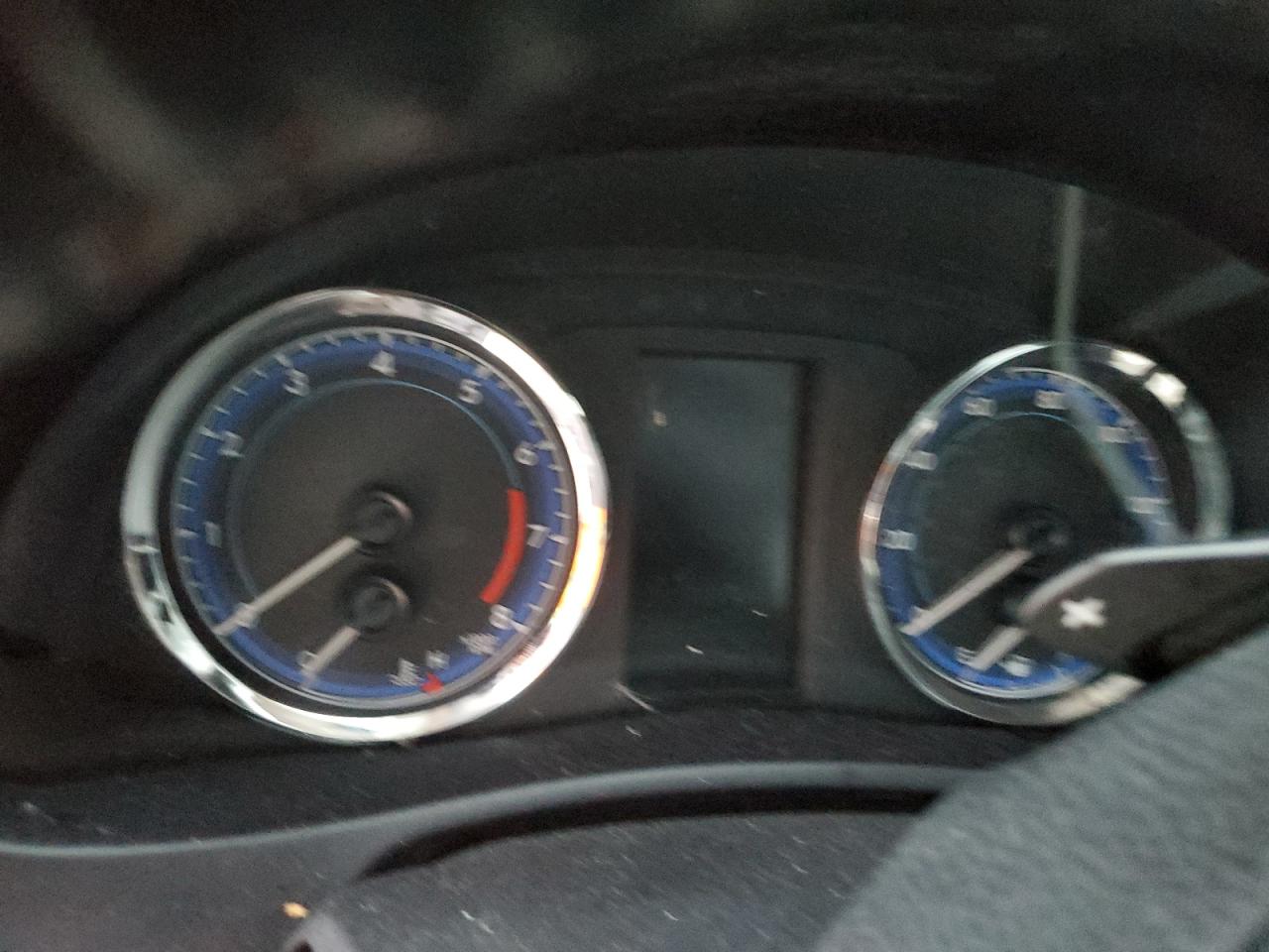 Toyota Corolla L Image 7