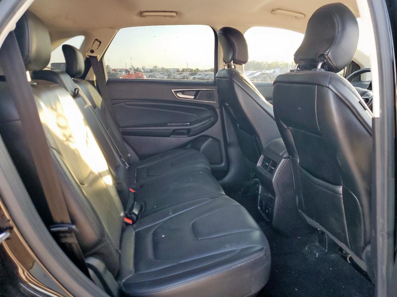 Ford Edge Titanium Image 9