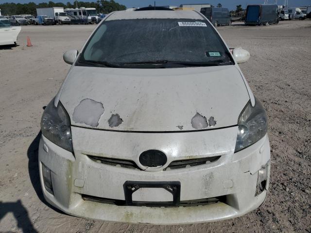 Toyota Prius Image 12