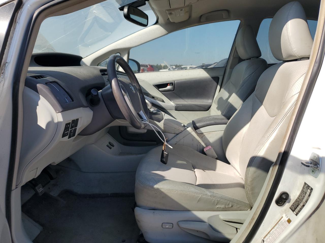 Toyota Prius Image 6