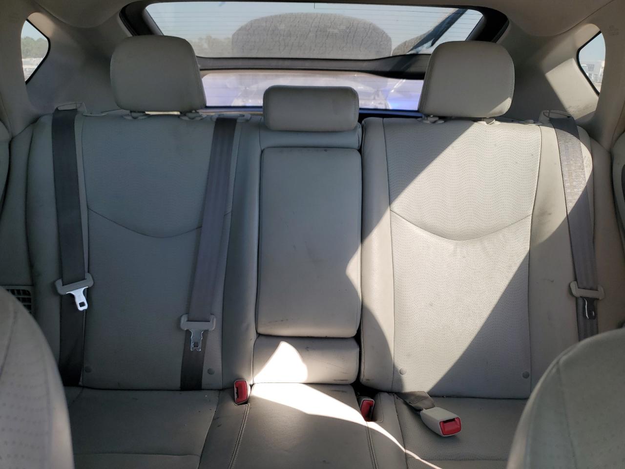 Toyota Prius Image 10