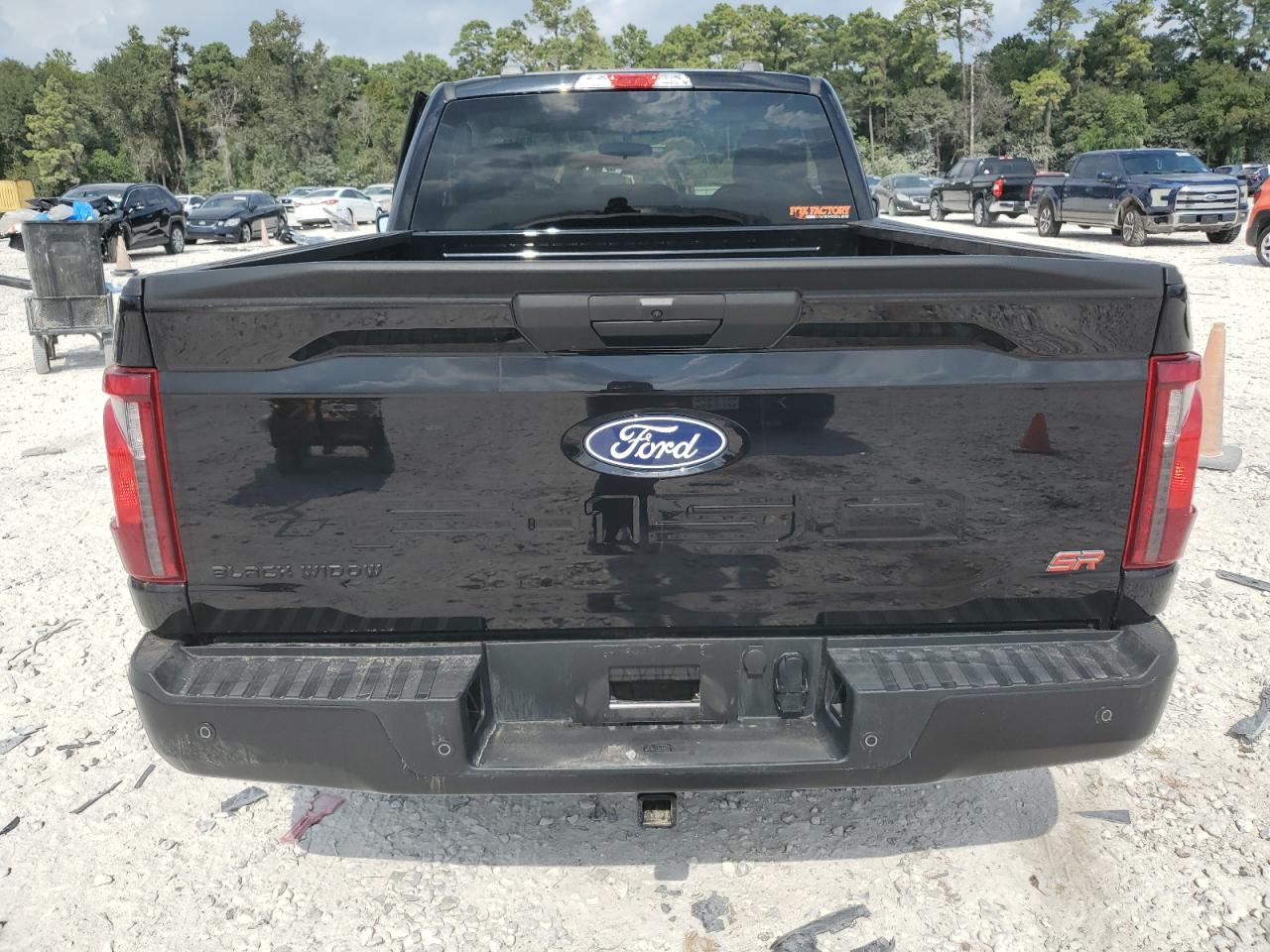 Ford F-150 Xl Image 12
