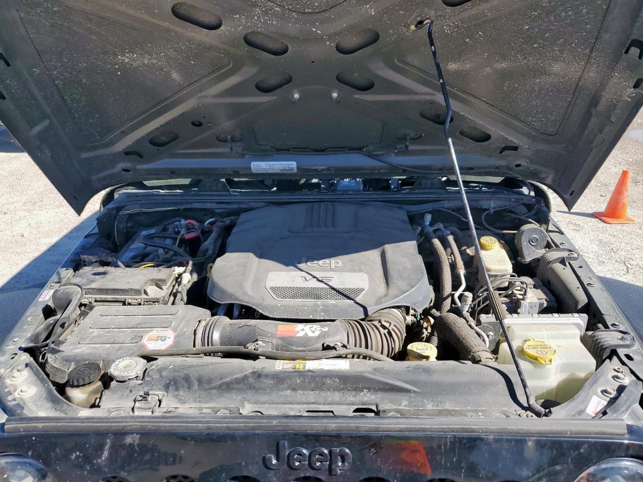 Jeep Wrangler Sport Image 13