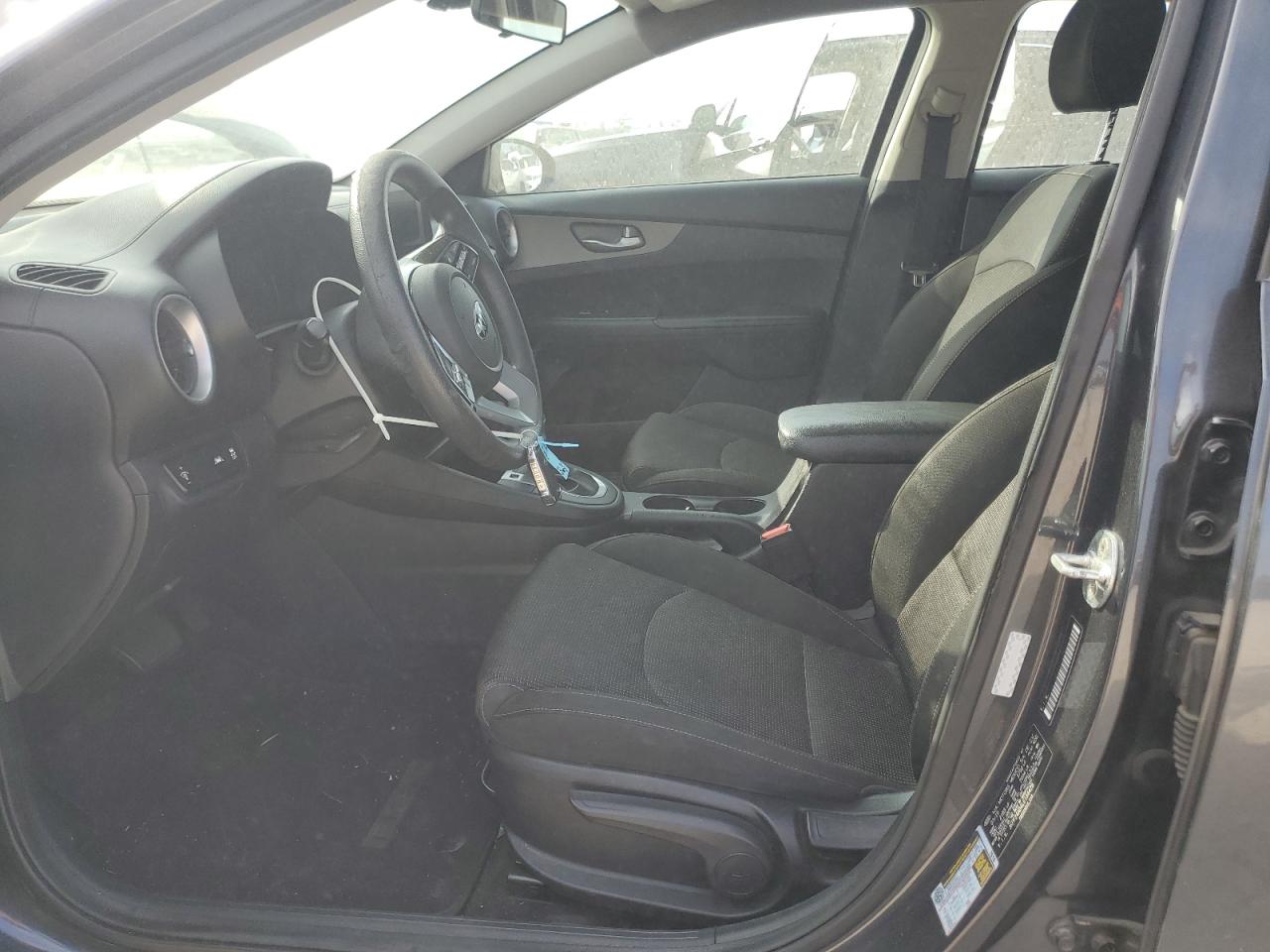 Kia Forte Fe Image 3